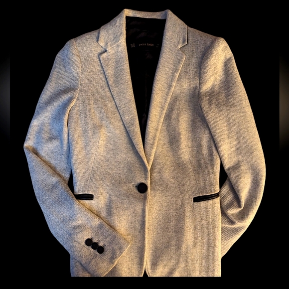 Sleek ZARA BASIC Blazer Perfect Fit Faux Leather Detail XS Holidays - Picture 2 of 10